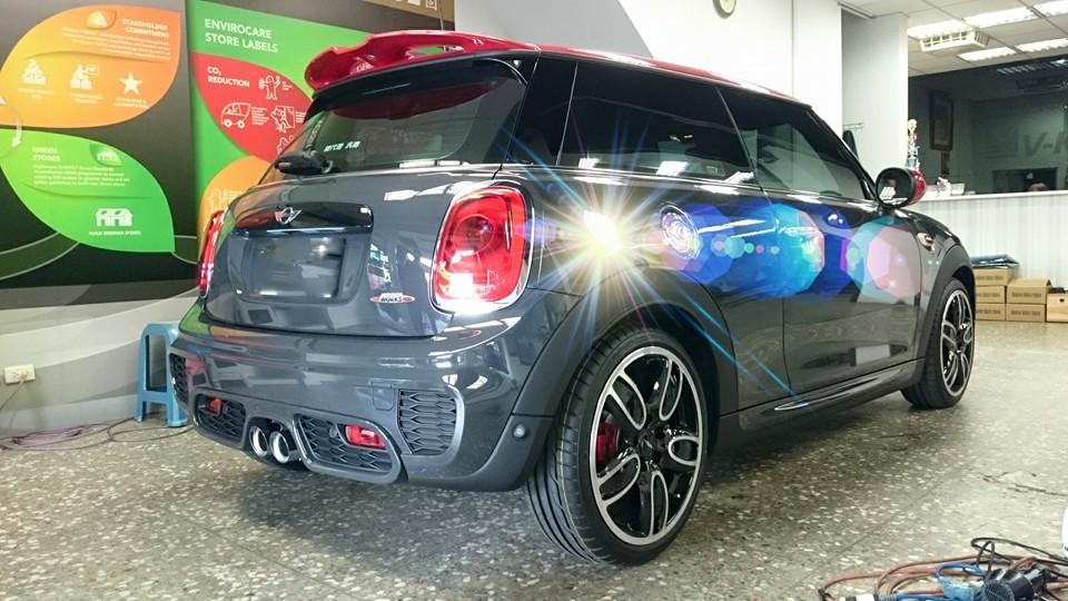 【文心店】Mini JOHN COOPER WORKS全車張貼v-kool v30完工照