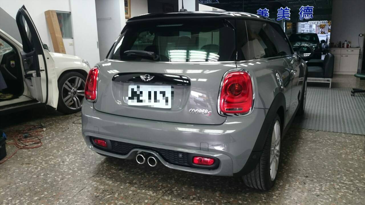 【文心店】MINI COOPER S 前檔V-KOOL V40  車V-KOOL V30