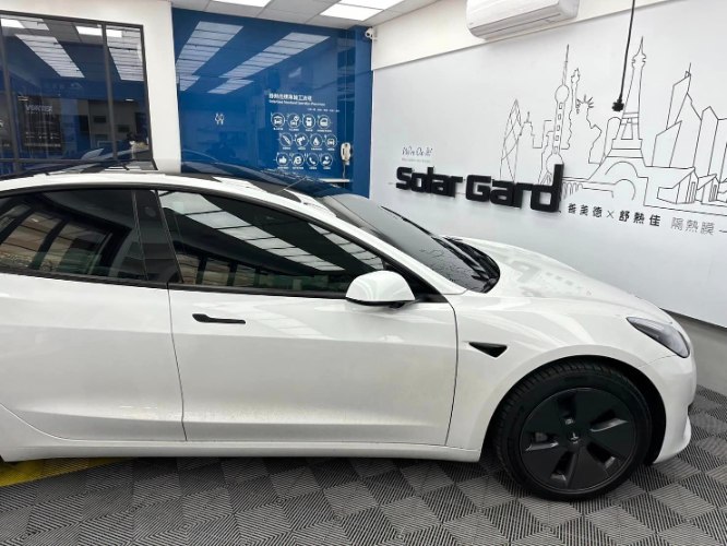 【潭子店】TESLA MODEL Y隔熱紙開箱，FSK冰鑽 F45+F30