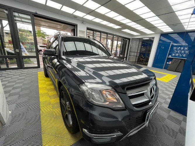 【潭子店】Benz 賓士GLK220 全車隔熱紙舒熱佳Solargard |前擋 舒熱佳 XE55+車身 舒熱佳LX25/LX15|善美德隔熱紙/汽車隔熱紙優惠