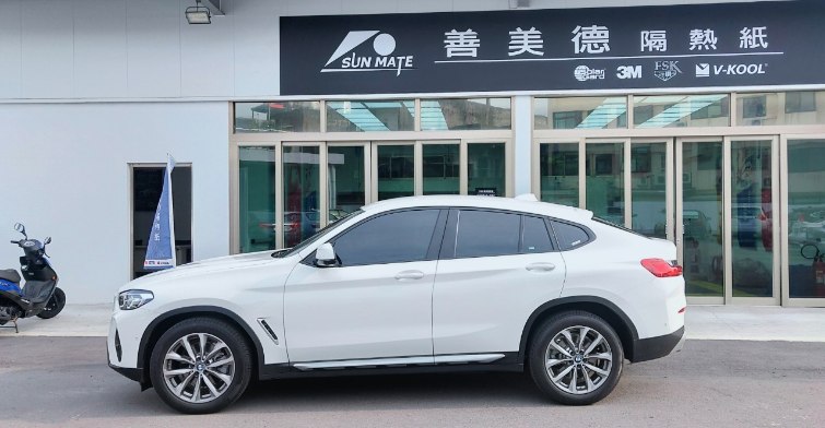 【彰化店】BMW X4   純黑時尚~經典圭梟~ Solar Gard--VORTEX