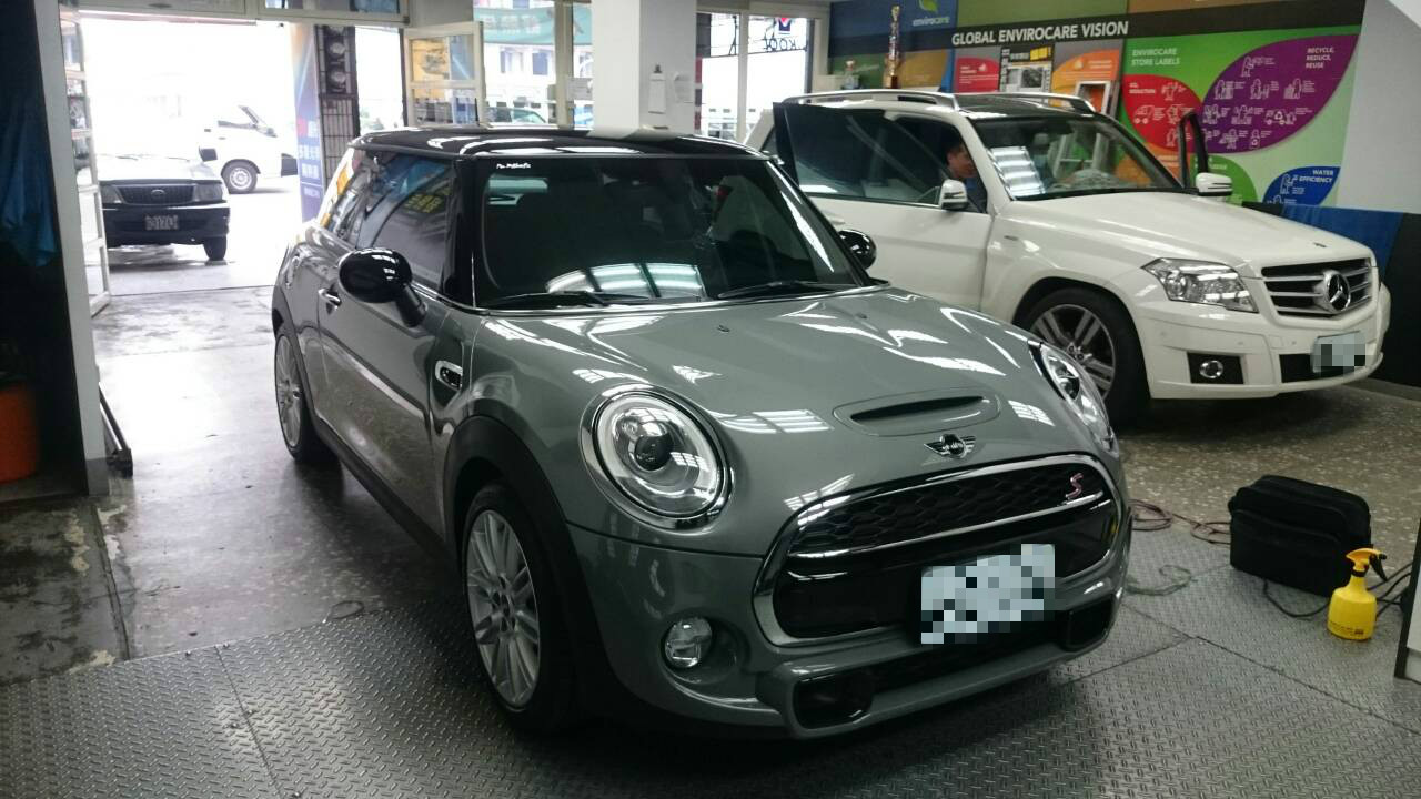 【文心店】MINI COOPER S 前檔V-KOOL V40  車V-KOOL V30